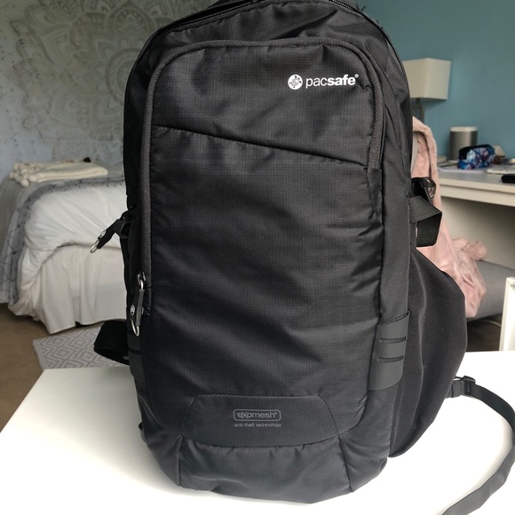pacsafe camera backpack
